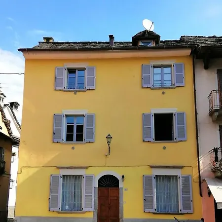 Lo Studio Di Piazza Fontana *